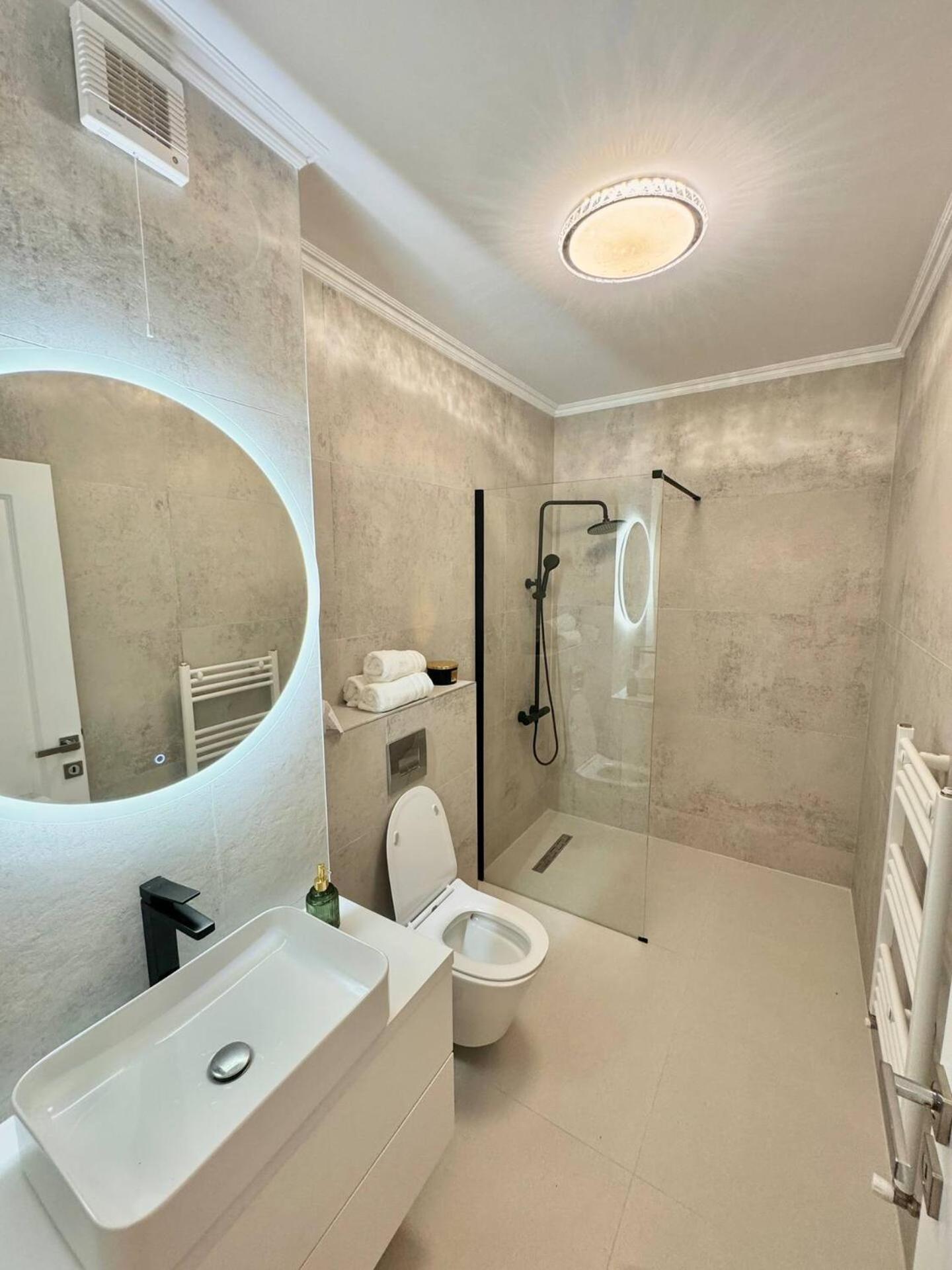 Lake View Luxury Apartament Cluj-Napoca Eksteriør billede