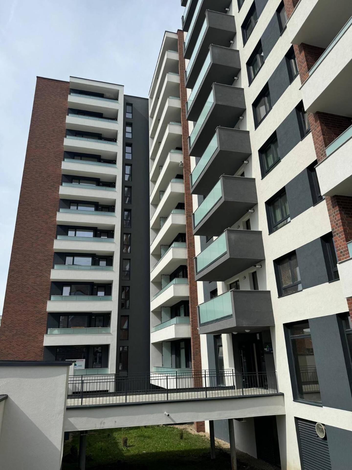 Lake View Luxury Apartament Cluj-Napoca Eksteriør billede